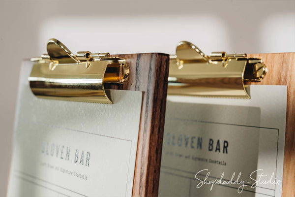 Ashwood Lacquer Table Top Stand With Golden Clip for restaurant