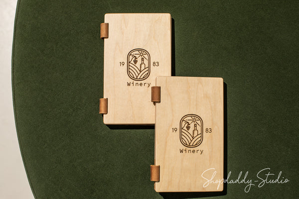 Lacquer Check Presenter with Leather Pocket with logo