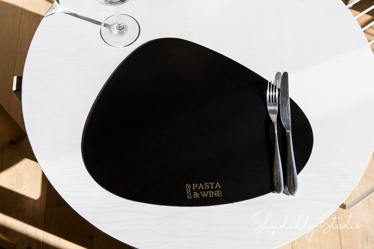 Modern Black Thick Leather Pable Table mat for cafe