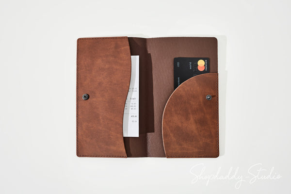 Sustainable Antique Brown Recycled Leather Check Presenter with Wave Pockets