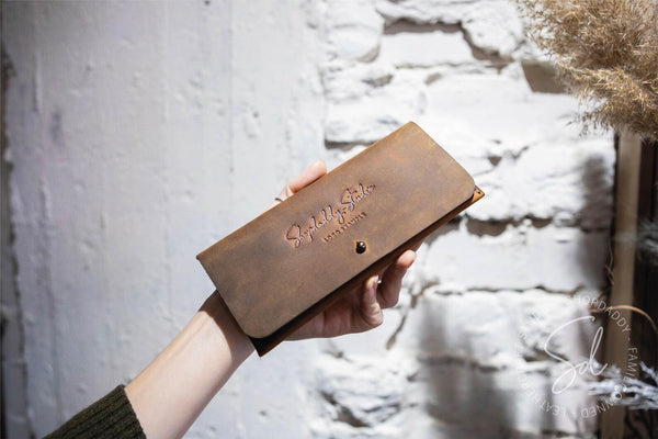Rusty Server Check Presenter with Pocket and Button Stud