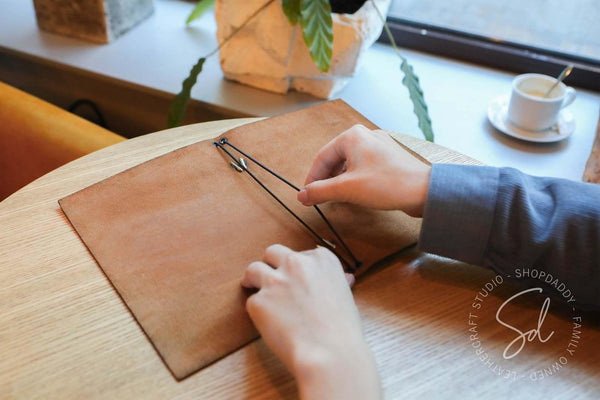 restaurant Rusty Leather Menu Folder with Elastic Band