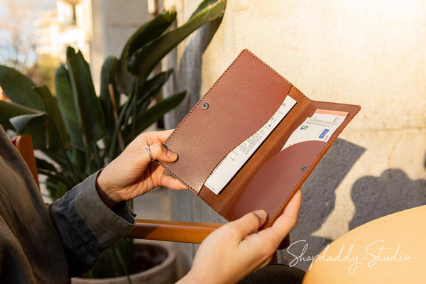 Custom Italian Leather Server Book With Wave Pockets for cafe