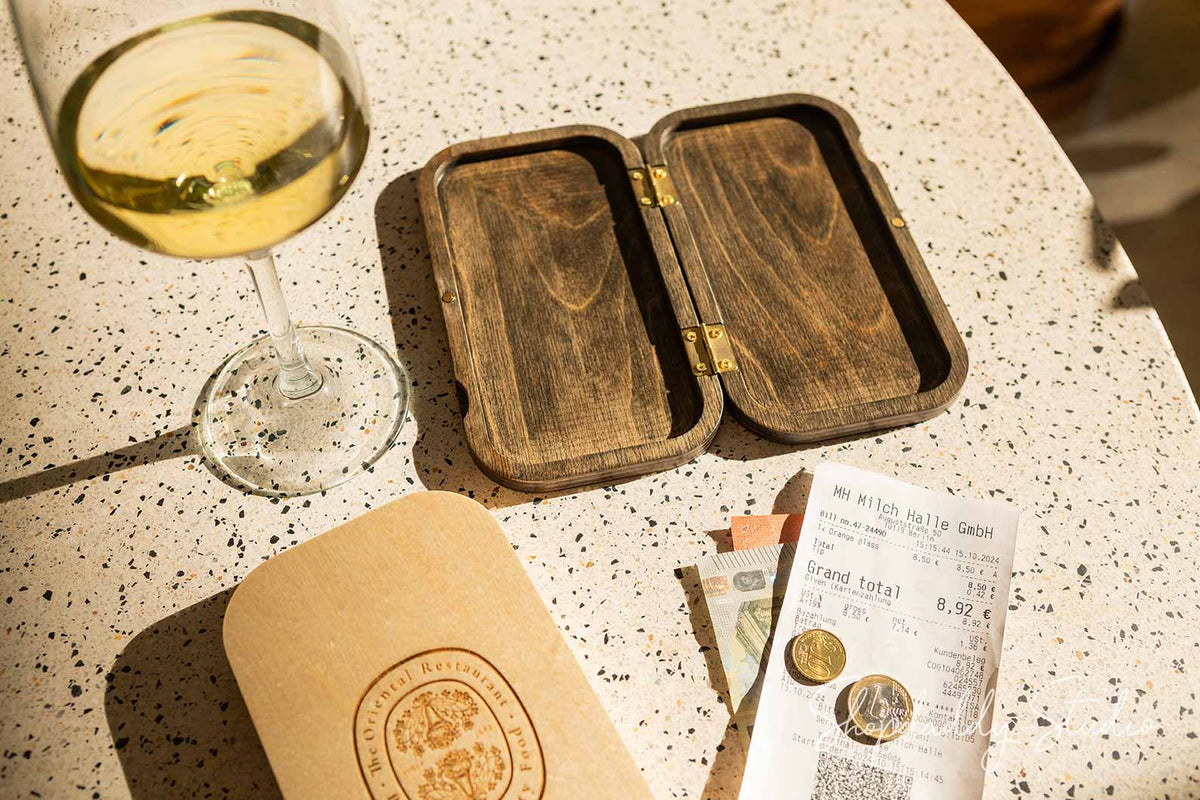 Custom Oval Wood Bill Presenter Box With Magnets for restaurant