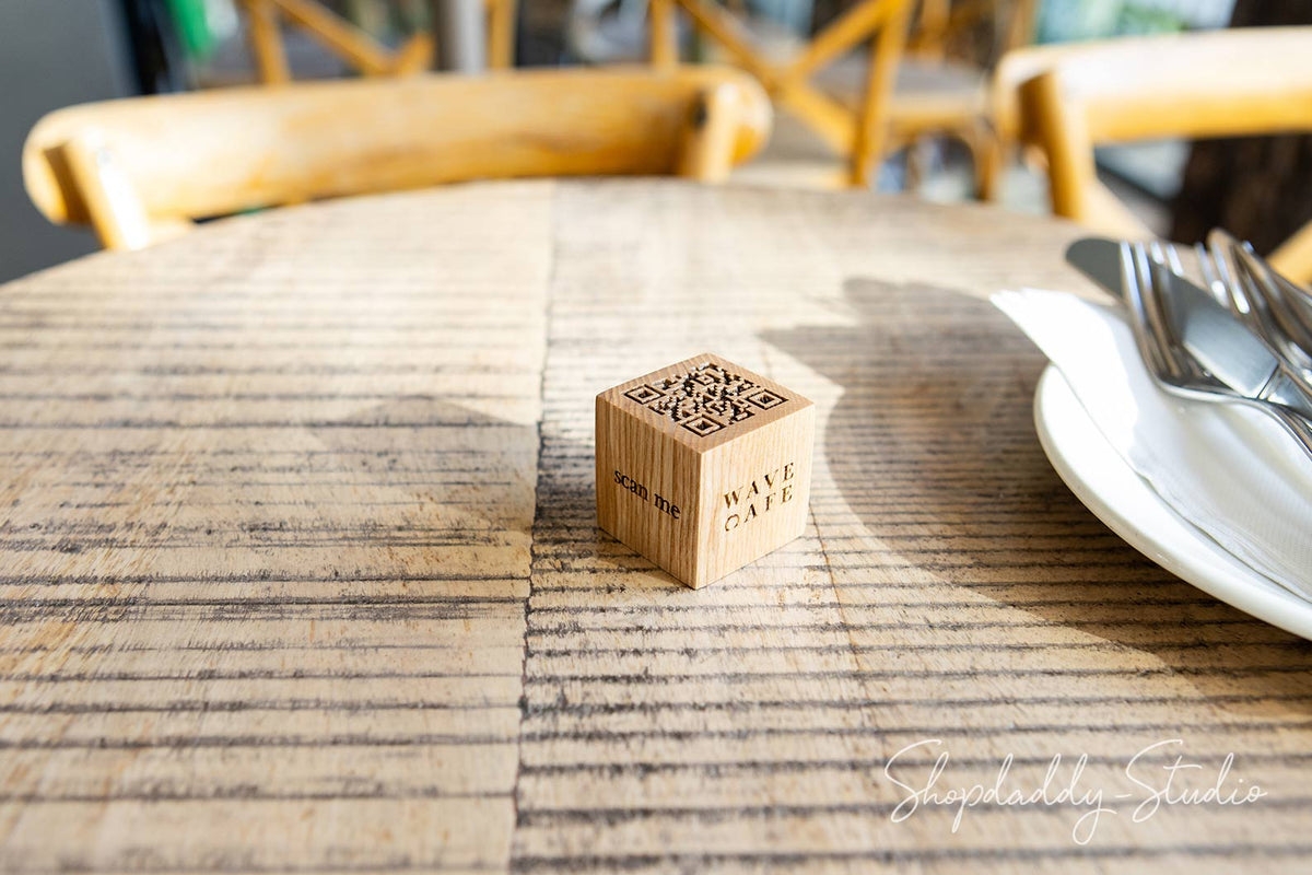 Custom Set of 10 Wooden QR Code Cubes with Logo and Table Number for cafe