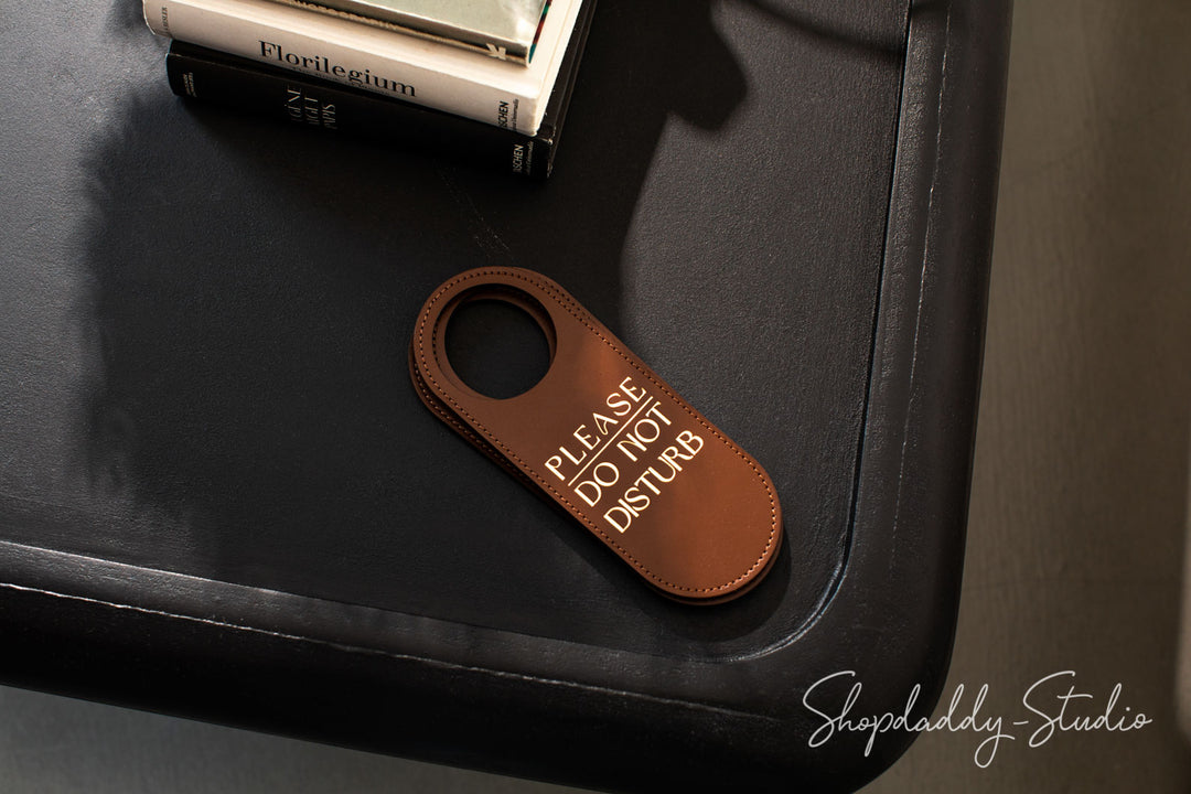 アート・デザイン・音楽 Do Not Disturb  Adam Raphael Do Not Disturb Door Sign – Shopdaddy-Studio
