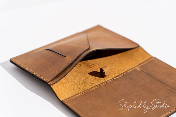 Durable Rusty Leather Server Book with Pen Loop