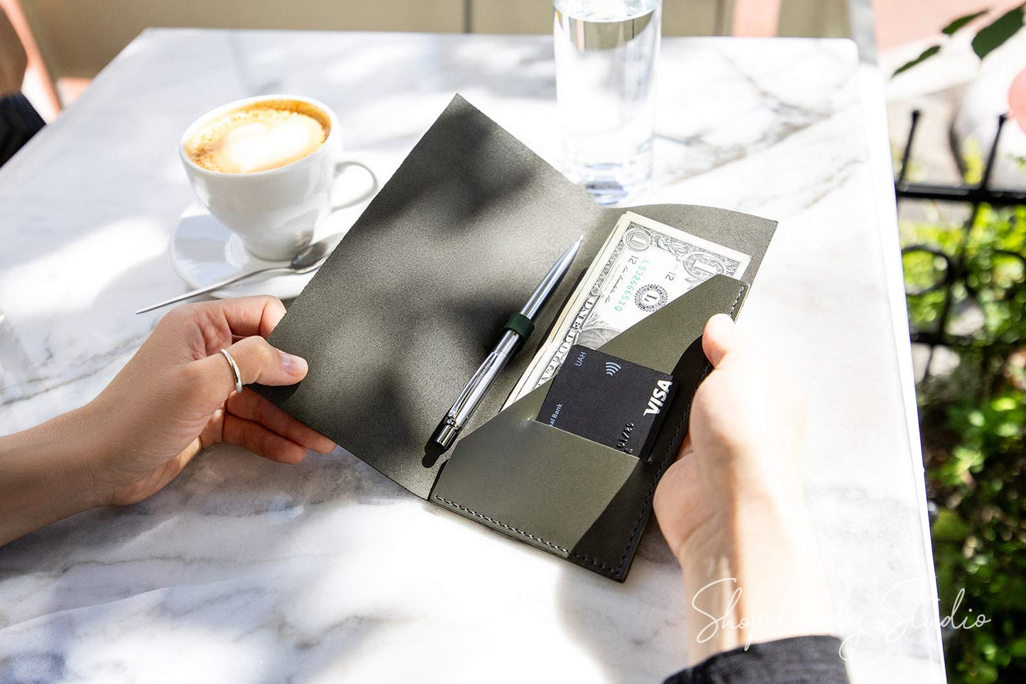 Green Italian Leather Check Presenter with Pen Loop