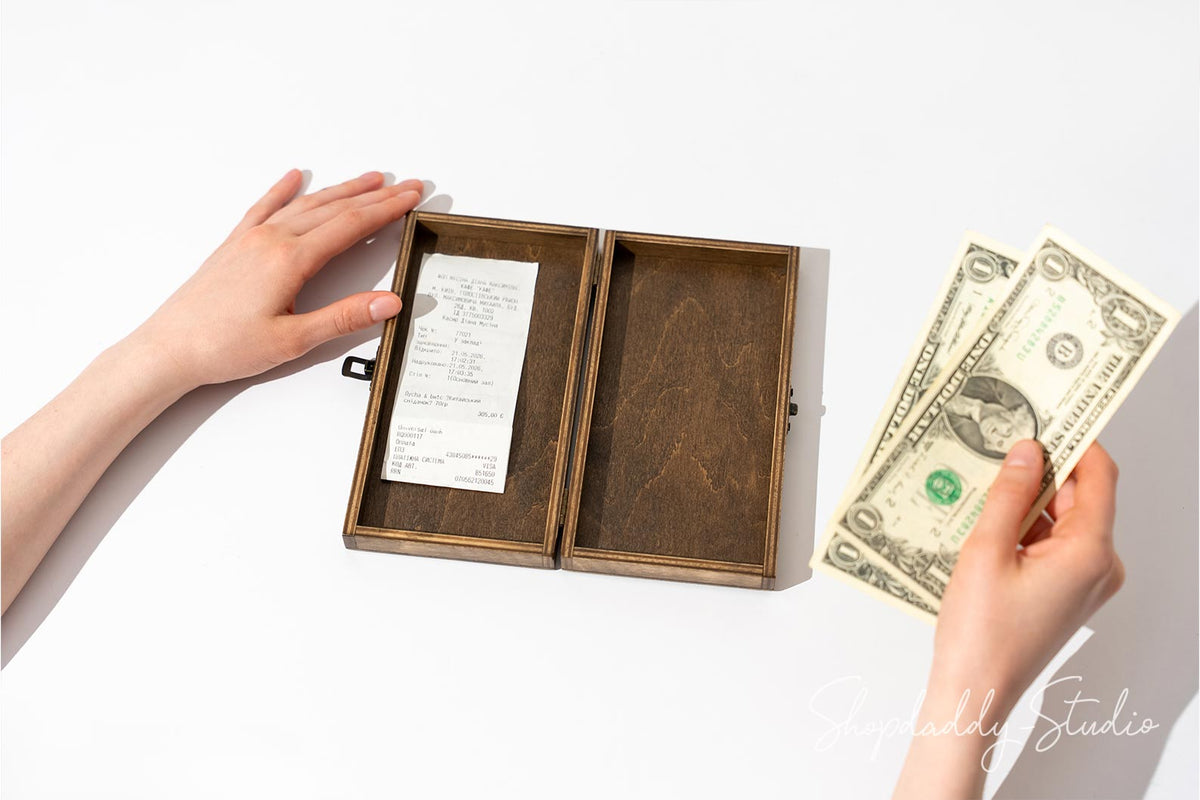 Luxury Walnut Wooden Check Presenter Box