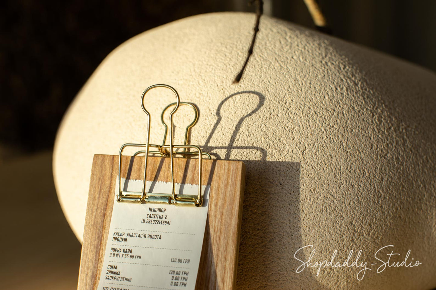 Modern_Check_Presenter_for_cafe_bar
