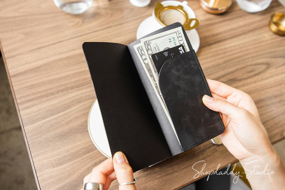 Antique Black Recycled Leather Check Presenter