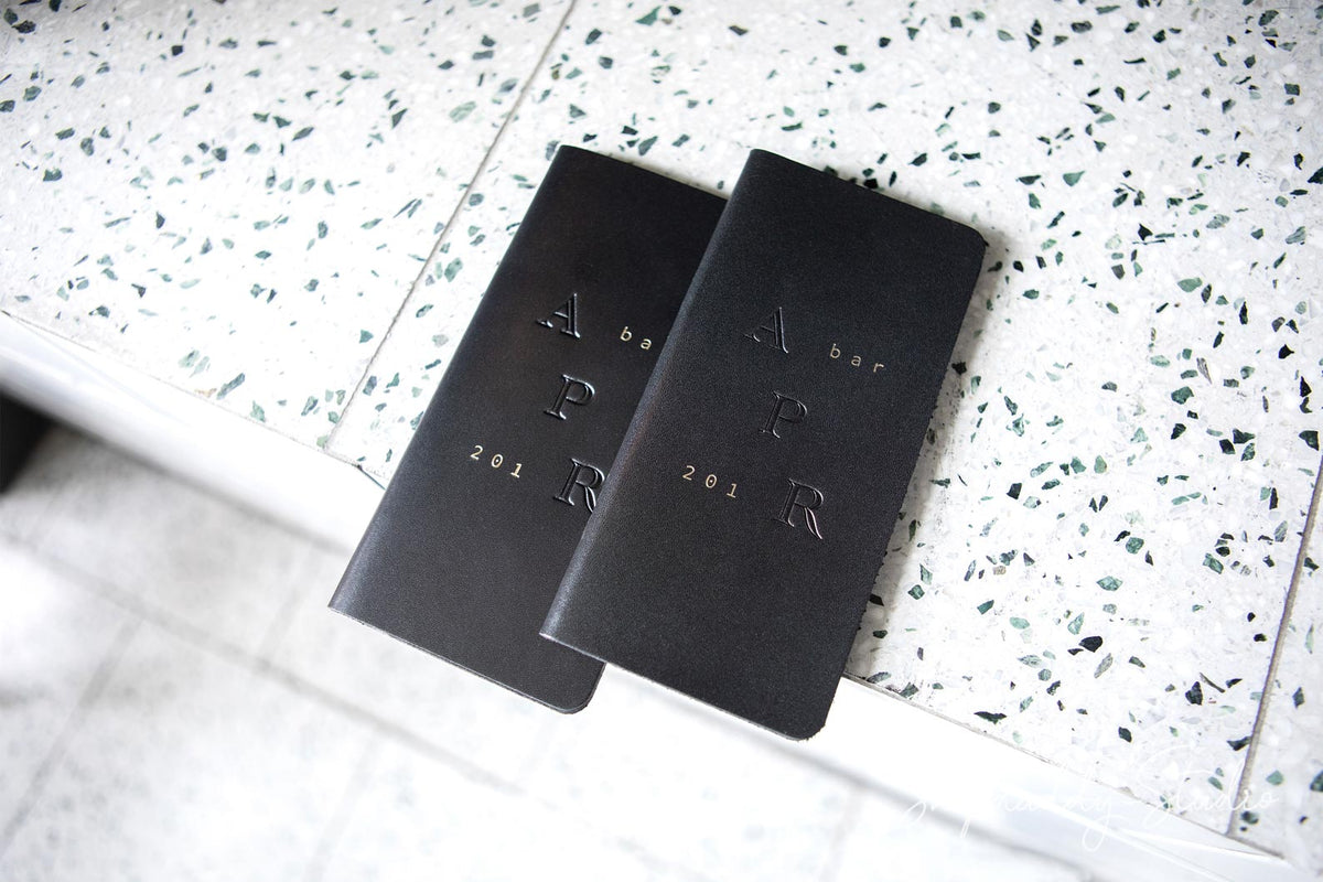 Bar Black Italian Leather Check Presenter with your logo