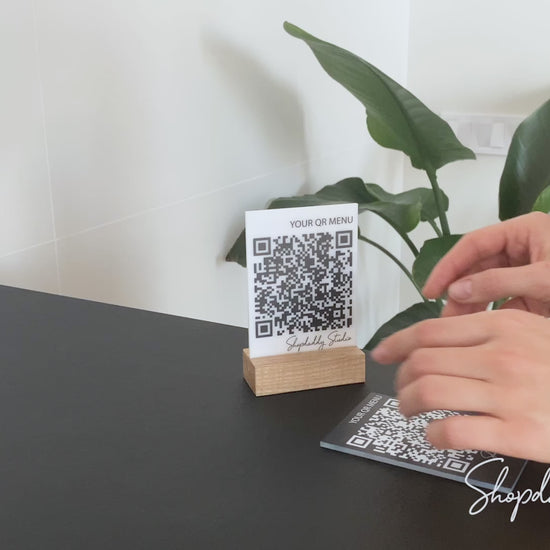 wooden clipboard QR code menu shopdaddy studio