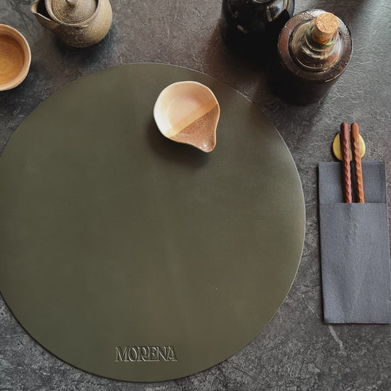 Stylish Green Leather Round Placemat for restaurant