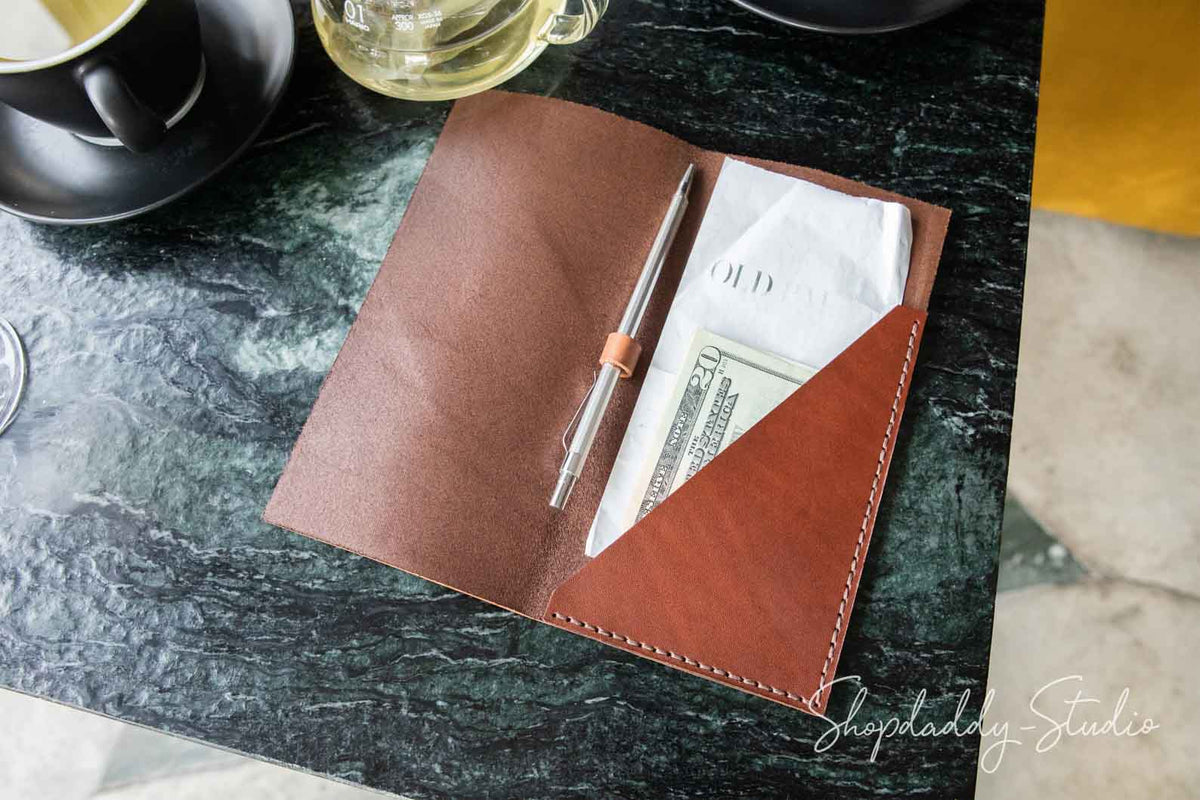 Restaurant Brown Italian Leather Check Presenter with Pattern
