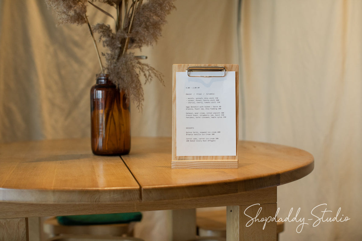 Angled Wooden Table Top Stand with Clip for restaurant