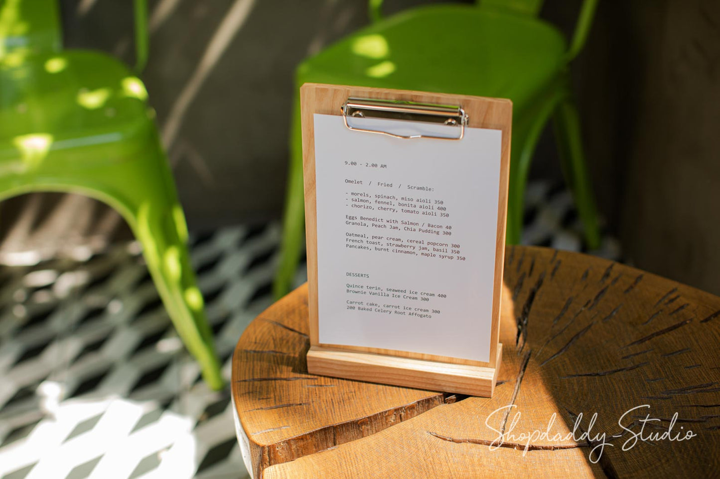 Angled Wooden Table Top Stand with Clip for bar