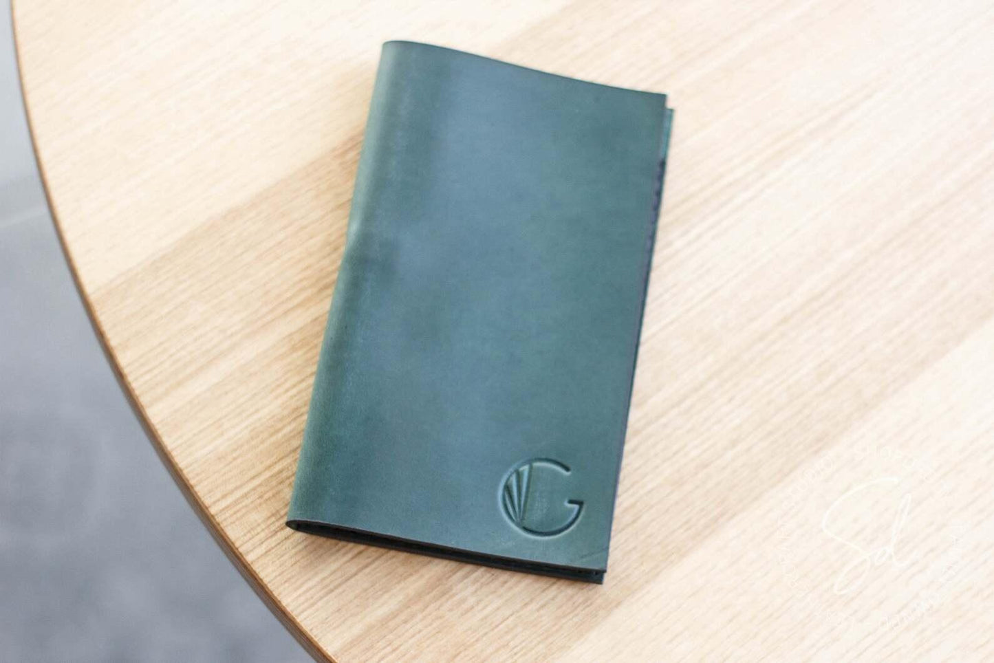 cafe Green Leather Check Presenter with Pen Loop