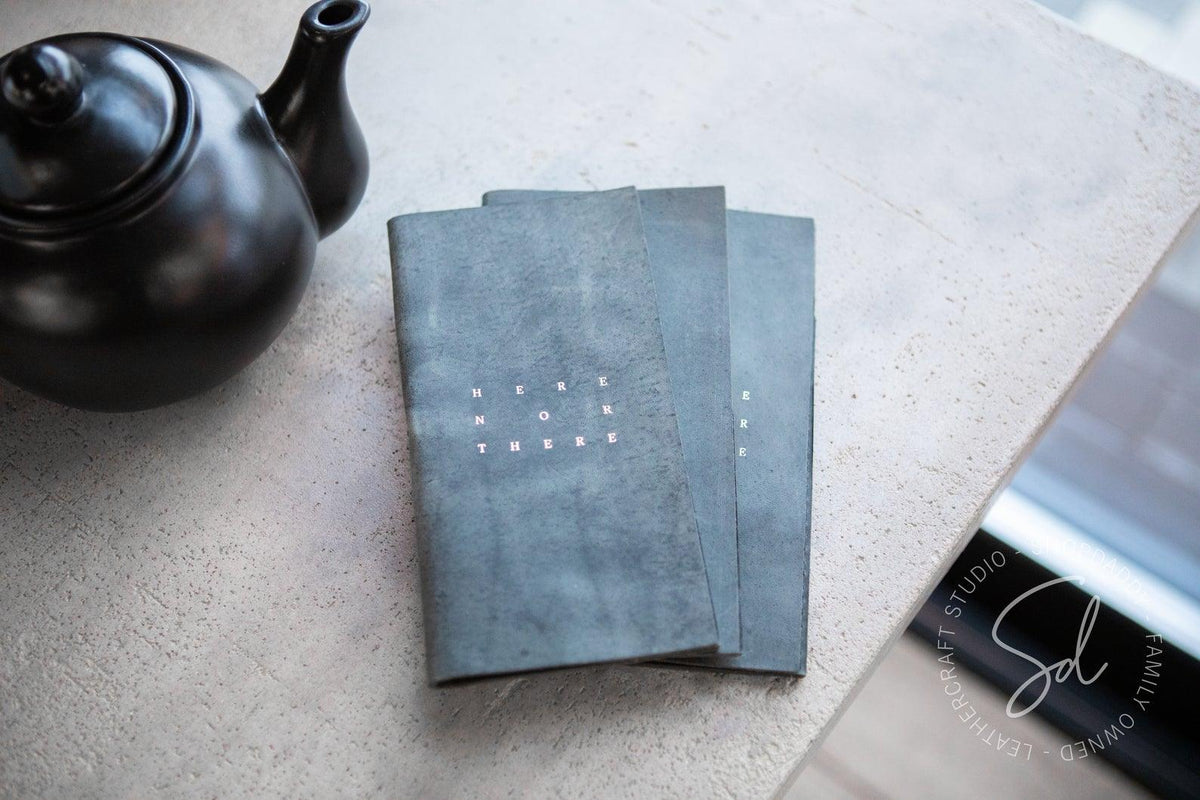 restaurant Green-Gray Leather Check Presenter with Pen Loop