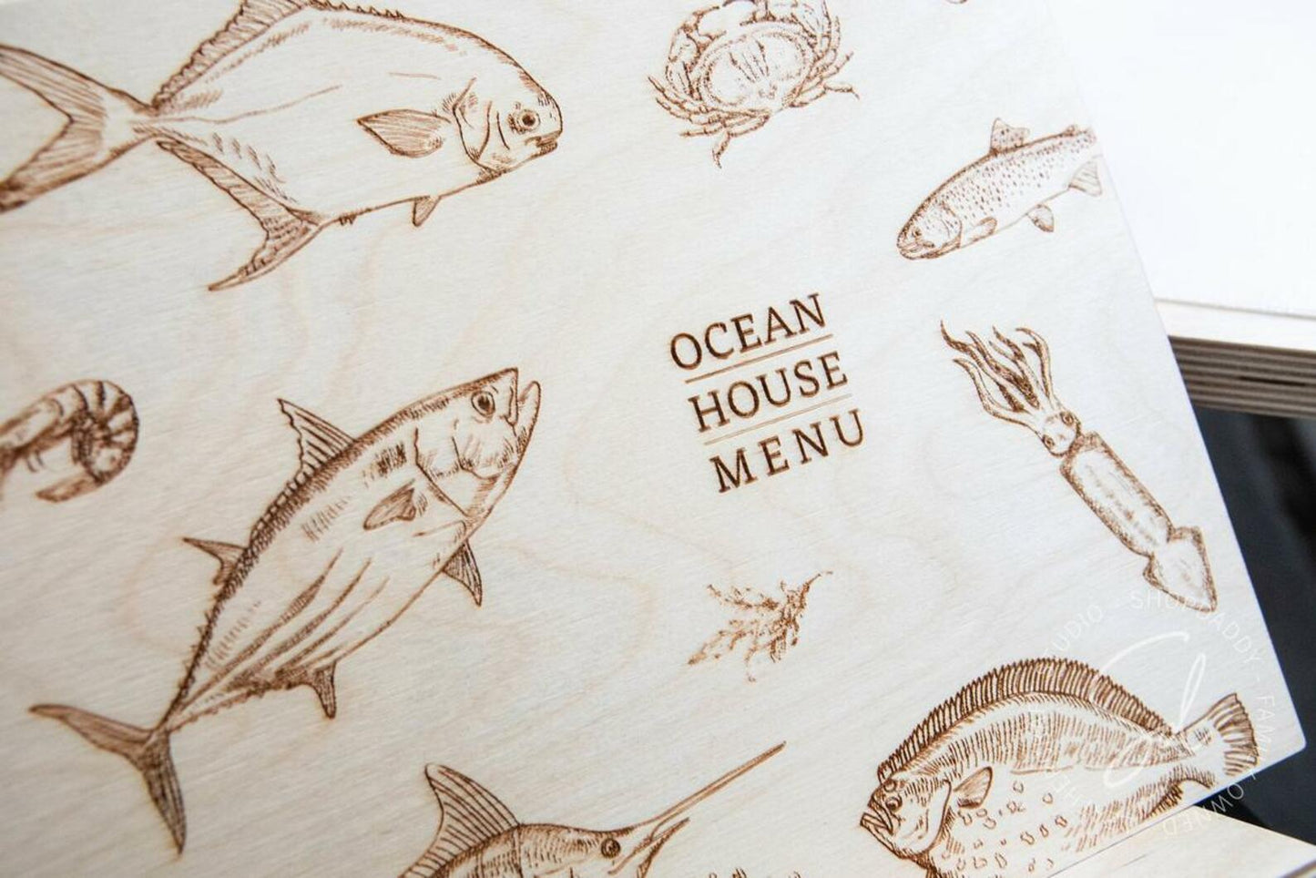 engraved Matt Lacquer Wooden Menu Holder